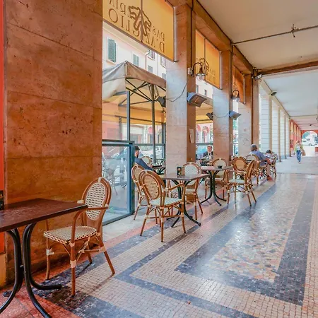 Dimore D'azeglio - Prestigio E Centralita Bologna