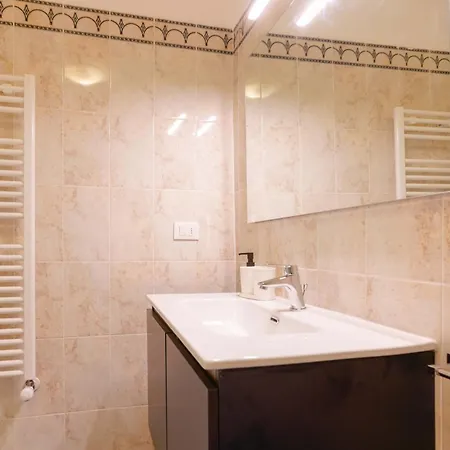 Dimore D'azeglio By Lesdomus - Prestigio E Centralita