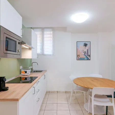 Dimore D'azeglio - Prestigio E Centralita Apartment